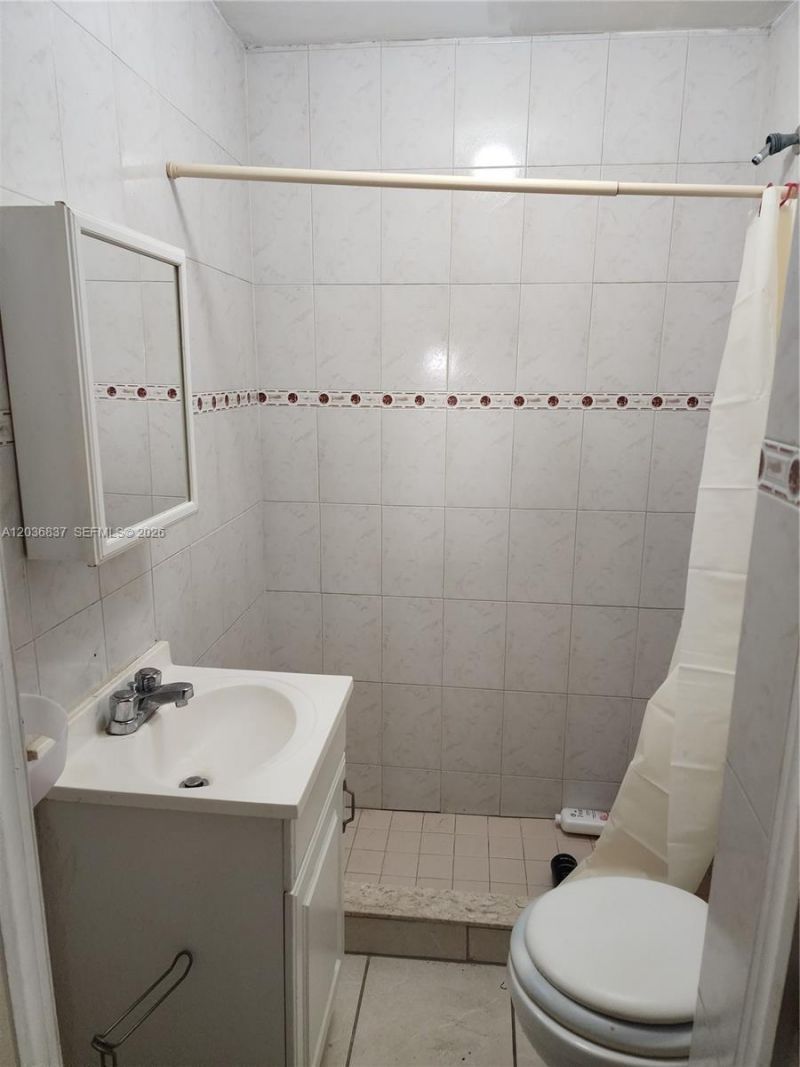 26 NW 24th Ct , Miami, FL 33125 Photo