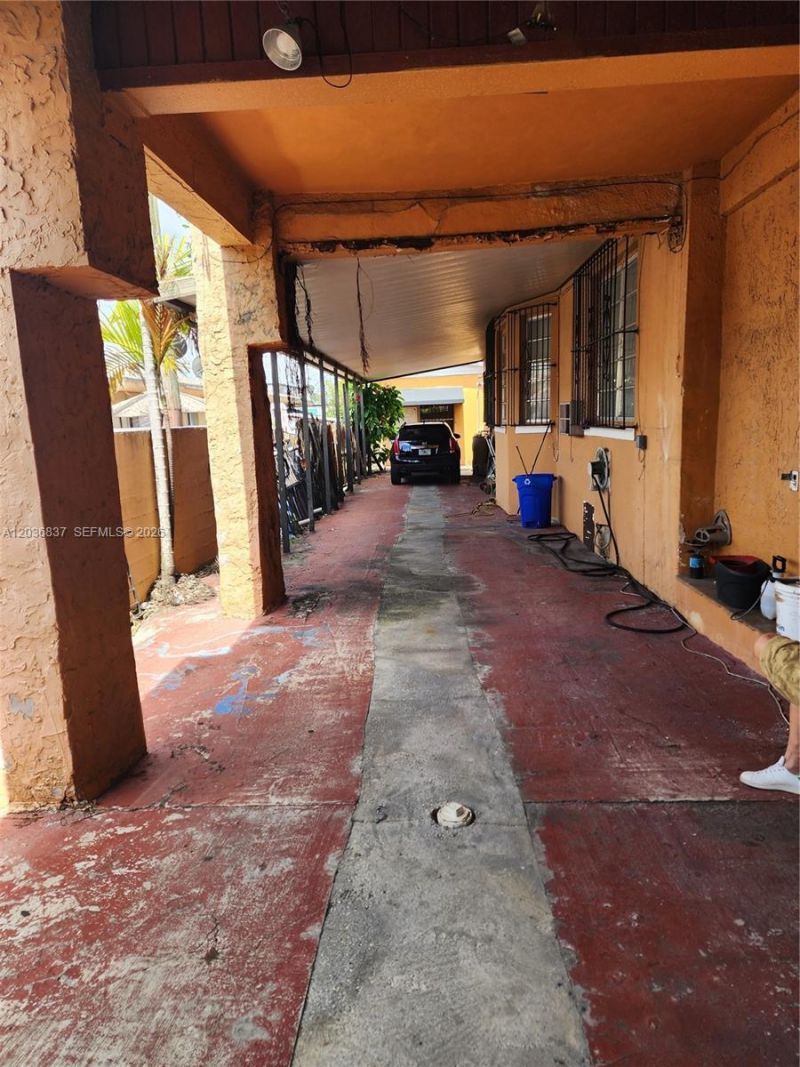 26 NW 24th Ct , Miami, FL 33125 Photo