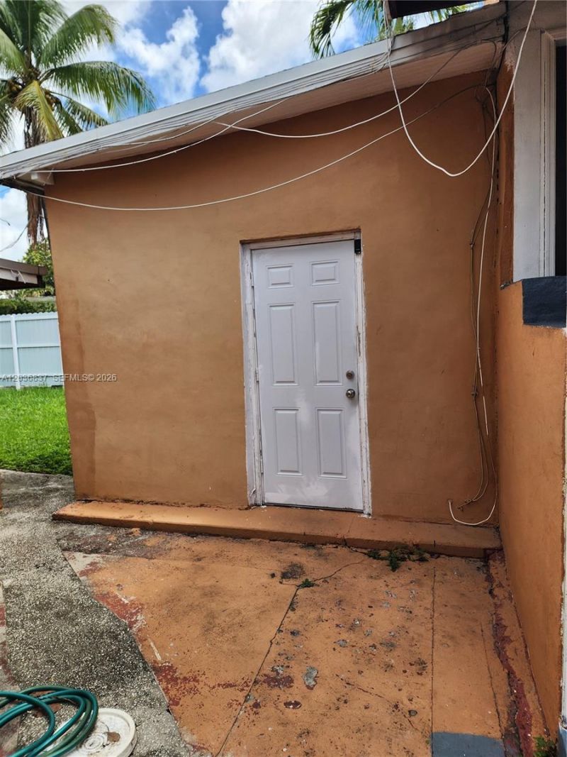26 NW 24th Ct , Miami, FL 33125 Photo