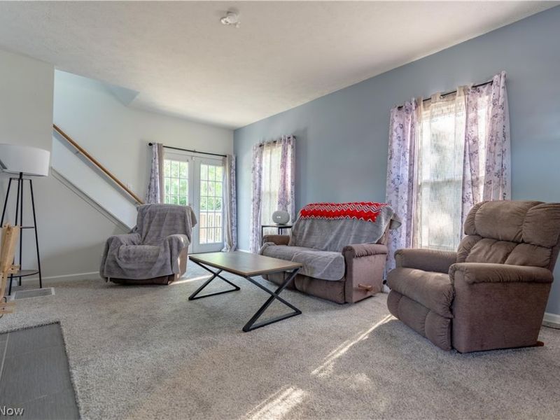2107 31st Street NW, Canton, OH 44709 Photo 3