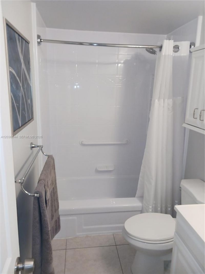 400 Golden Isles Dr , Unit 55, Hallandale Beach, FL 33009 Photo