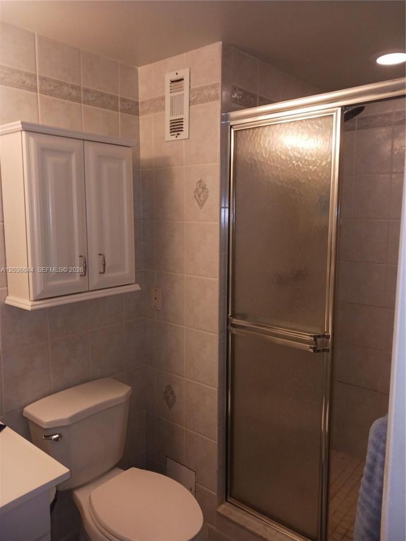 400 Golden Isles Dr, Unit 55, Hallandale Beach, FL 33009 Photo