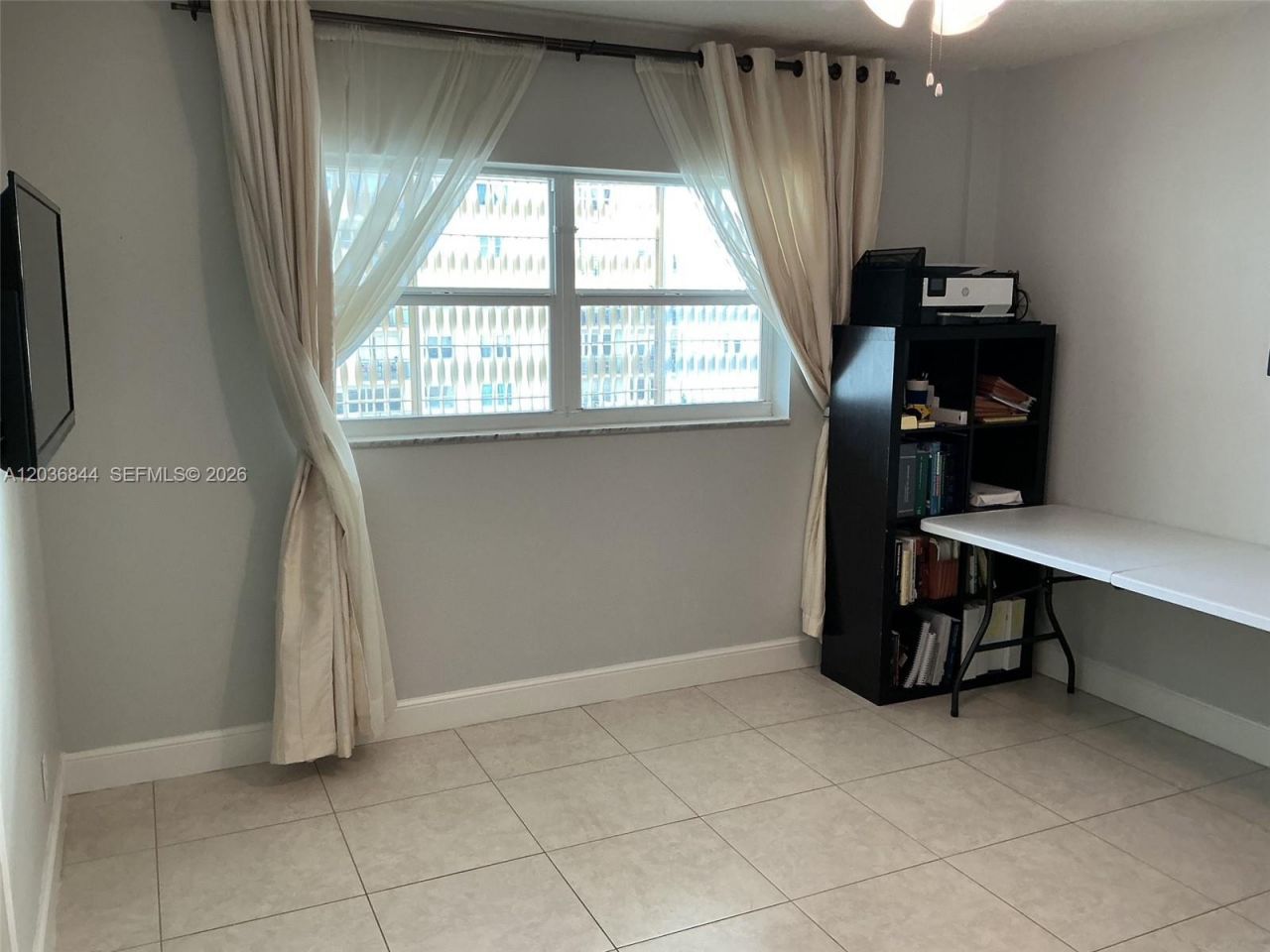 400 Golden Isles Dr, Unit 55, Hallandale Beach, FL 33009 Photo