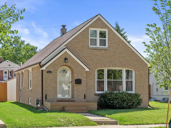 1810 S 53rd St, West Milwaukee, WI 53214