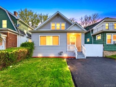 122 Dartmouth Avenue, Buffalo, NY 14215