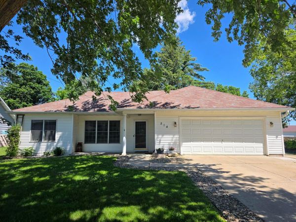 214 Trondheim Road , Kenyon, MN 55946