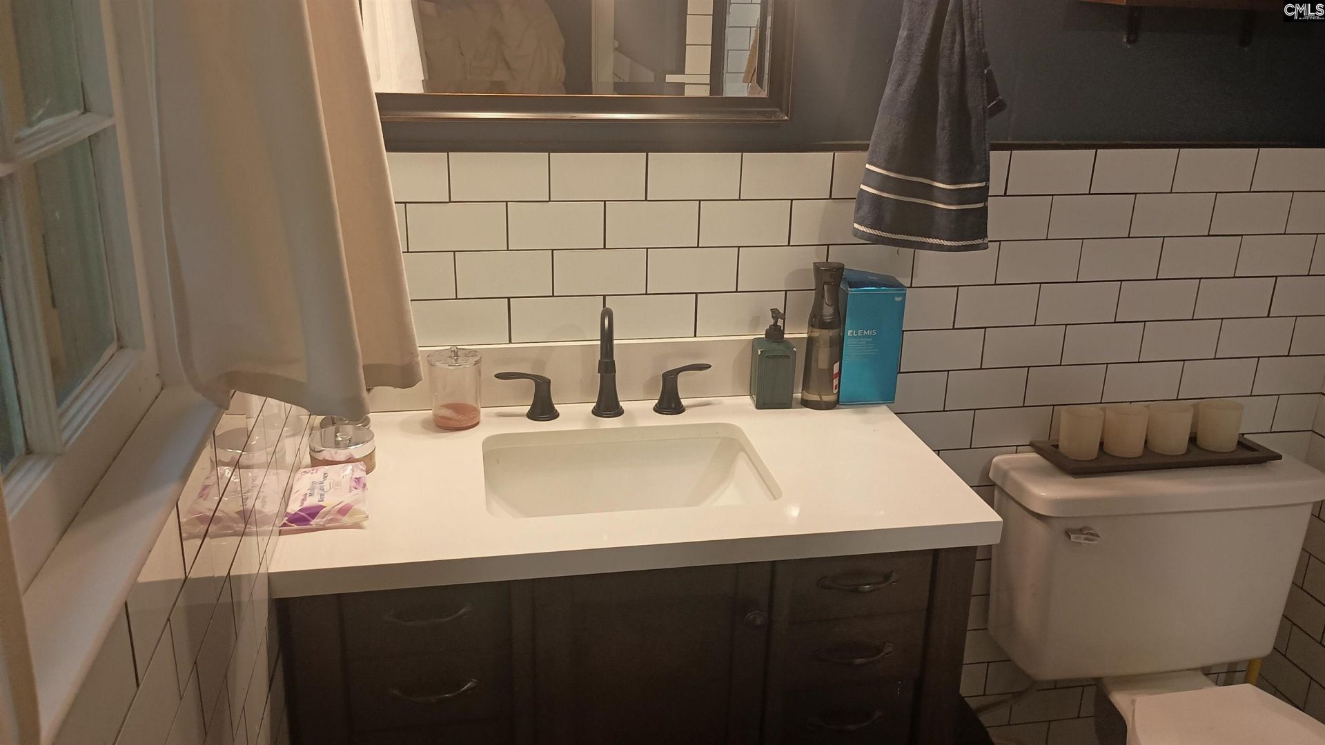 425 Preston Street  Photo 9