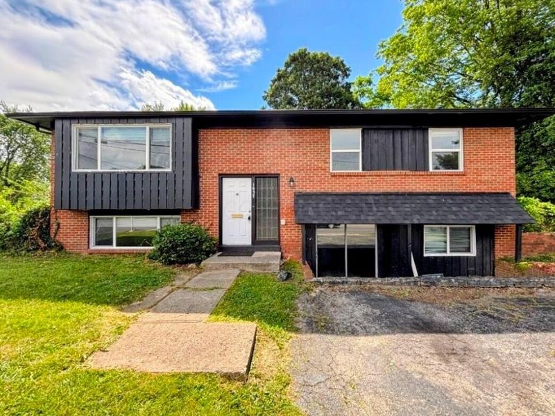 1637 S James Road , Columbus, OH 43227 Photo 1