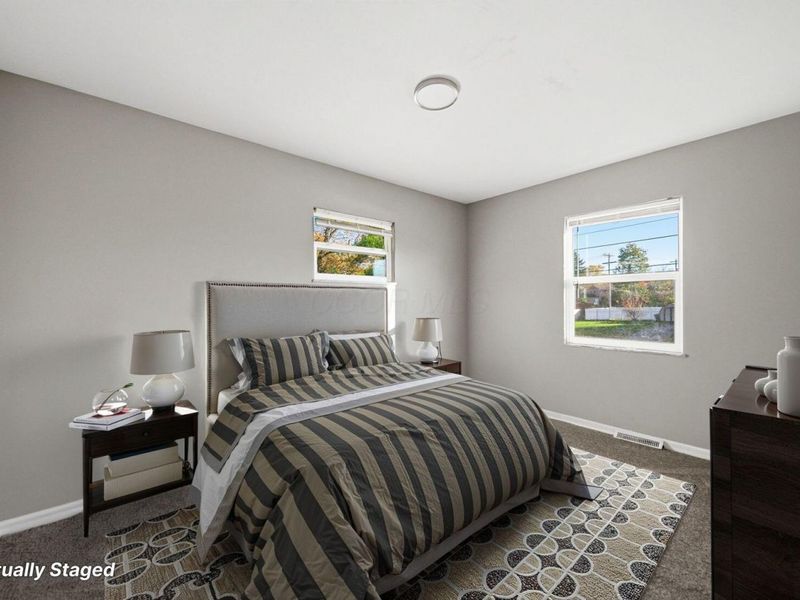 1637 S James Road , Columbus, OH 43227 Photo 10