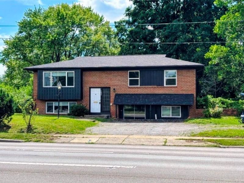 1637 S James Road , Columbus, OH 43227 Photo 2