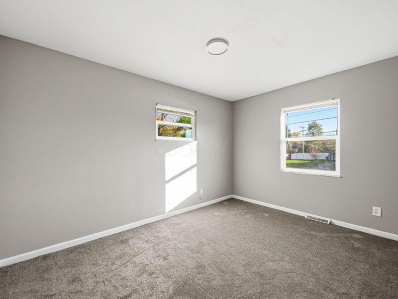 1637 S James Road , Columbus, OH 43227 Photo 27