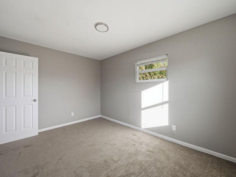 1637 S James Road , Columbus, OH 43227 Photo 30