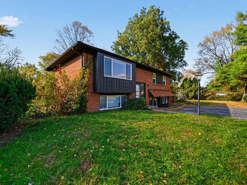 1637 S James Road , Columbus, OH 43227 Photo 5