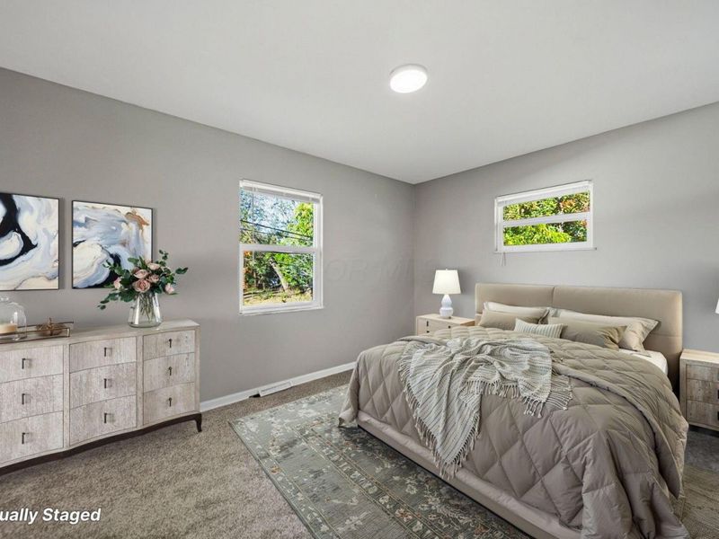 1637 S James Road , Columbus, OH 43227 Photo 9