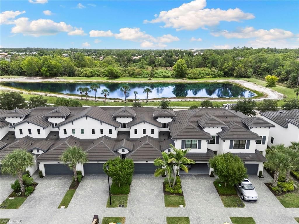 7490 Rockefeller Dr , Naples, FL 34119 Photo