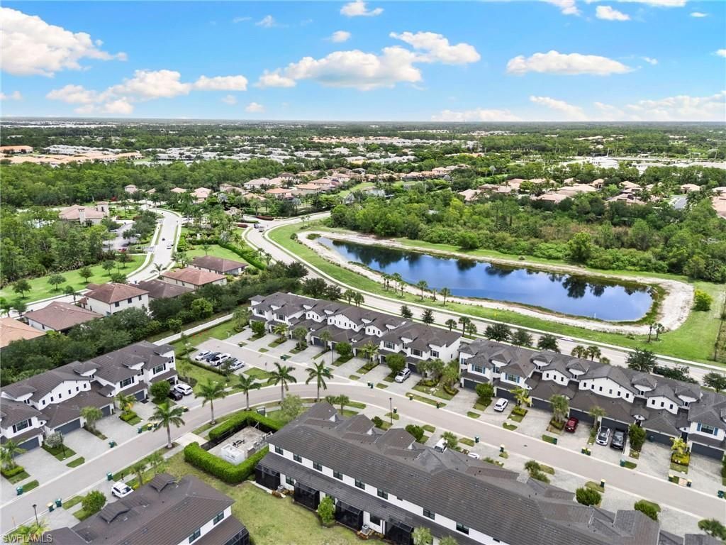 7490 Rockefeller Dr , Naples, FL 34119 Photo