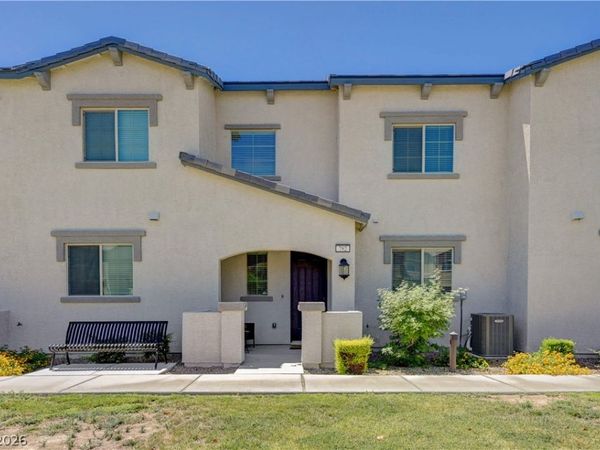 792 Grand Country Avenue , North Las Vegas, NV 89086