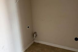 557 Kaymin Hill Court  photo 4