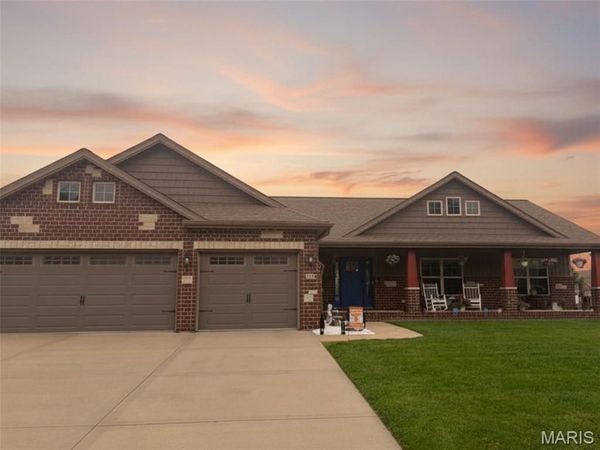 519 Glendale Drive, Troy, IL 62294