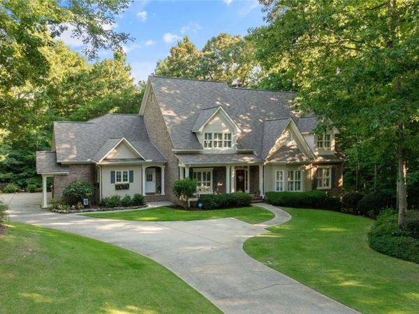 1221 Crown Pointe Blvd, Tuscaloosa, AL 35406