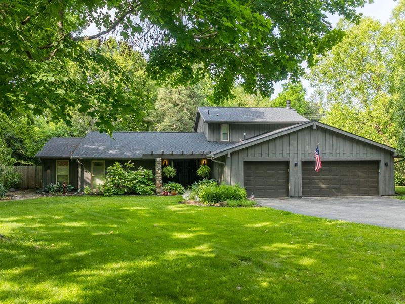 2425 Black Oak Drive, Troy, OH 45373 Photo 4