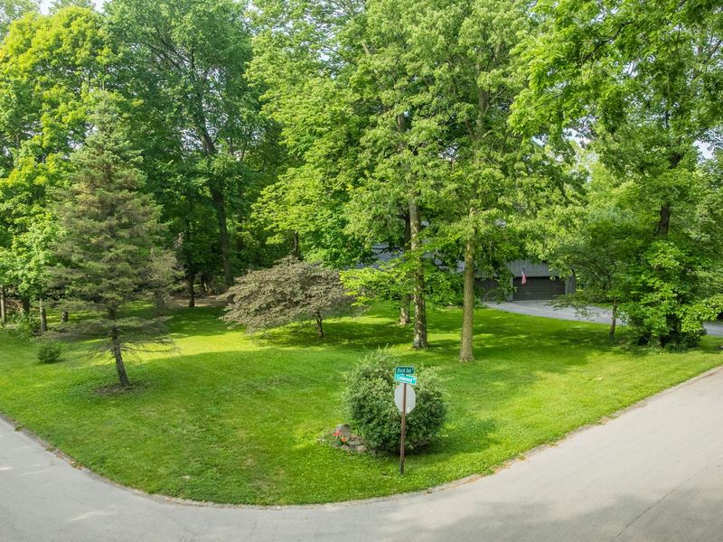 2425 Black Oak Drive, Troy, OH 45373 Photo 5