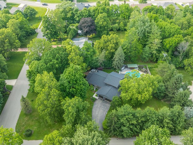2425 Black Oak Drive, Troy, OH 45373 Photo 6