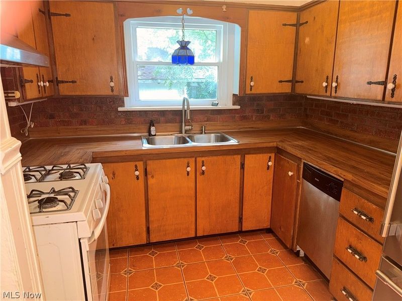 3370 W 136th Street, Cleveland, OH 44111 Photo 13