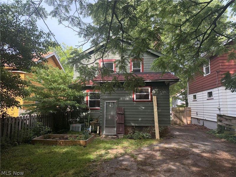 3370 W 136th Street, Cleveland, OH 44111 Photo 5