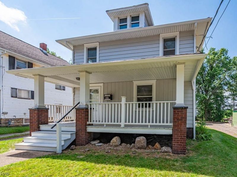 469 E Euclid Avenue, Salem, OH 44460 Photo 2