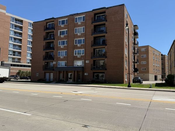 659 Des Plaines Avenue , Unit 5D, Des Plaines, IL 60016