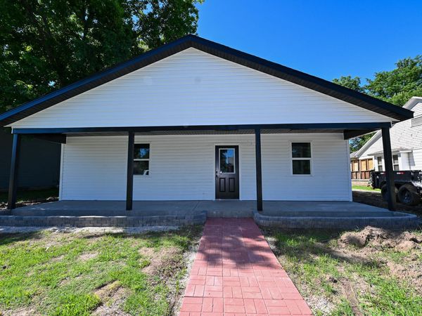 524 E Allison Street , Nevada, MO 64772