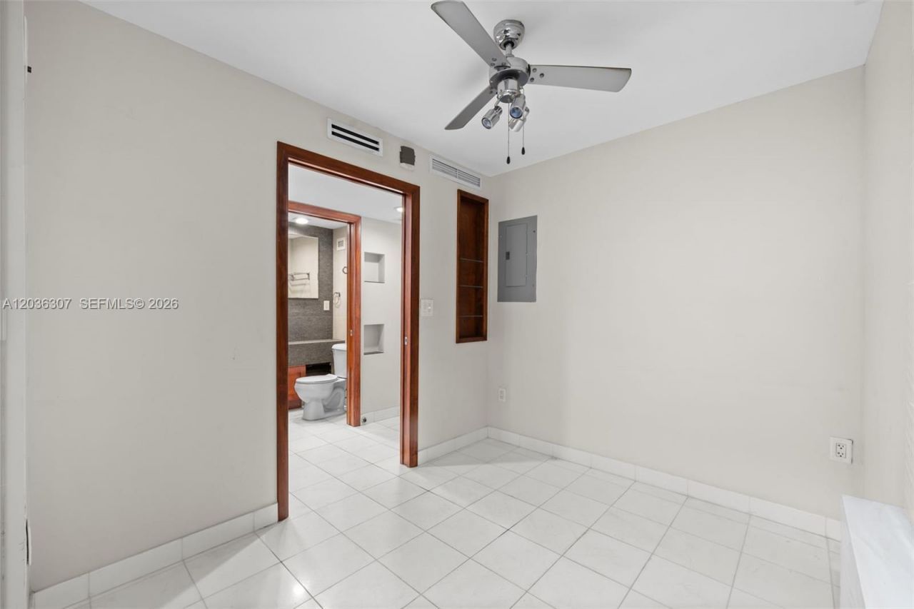 1228 West Ave, Unit 604, Miami Beach, FL 33139 Photo