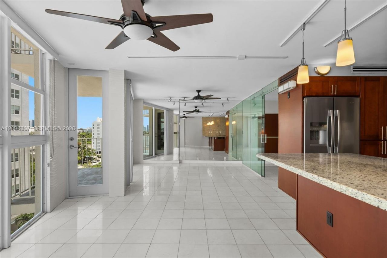 1228 West Ave, Unit 604, Miami Beach, FL 33139 Photo