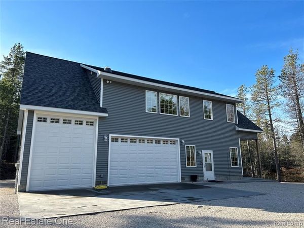 251 S Lake Michigan Rd S, Doyle Twp, MI 49840