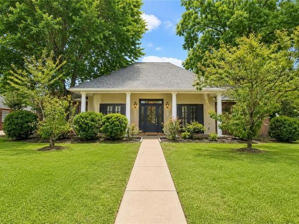 302 WEST SHORE Drive, Alexandria, LA 71303
