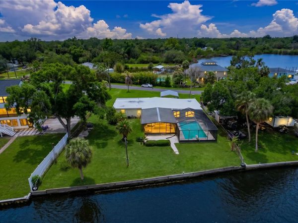 8616 MAGNOLIA STREET , GIBSONTON, FL 33534