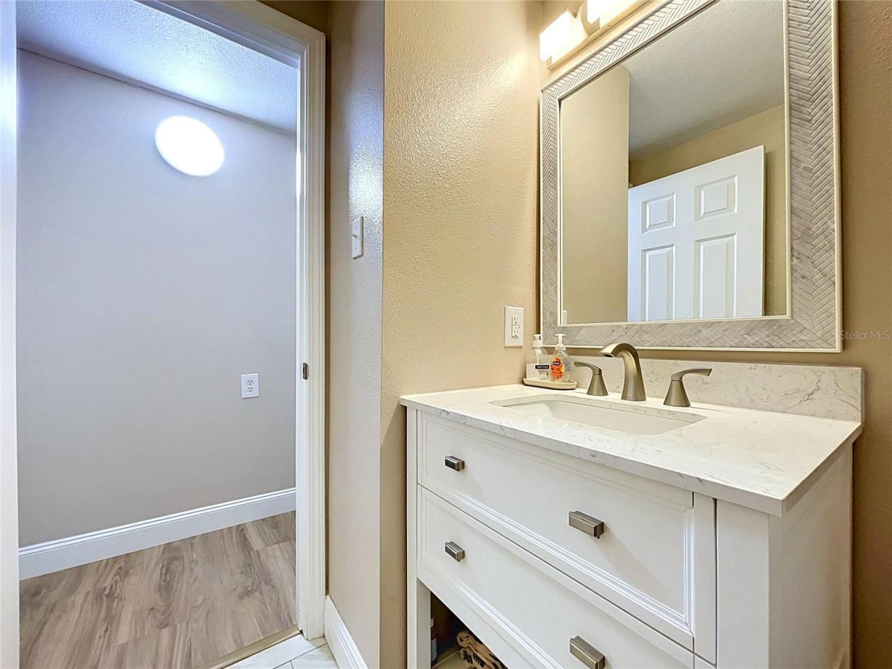 8616 Magnolia Street , Gibsonton, FL 33534 Photo