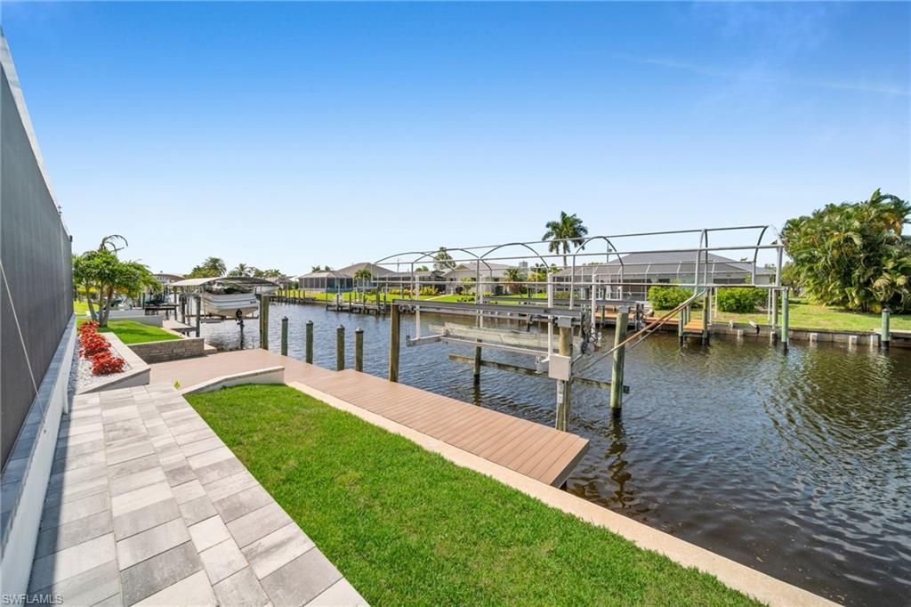 1938 Cornwallis Pkwy, Cape Coral, FL 33904 Photo
