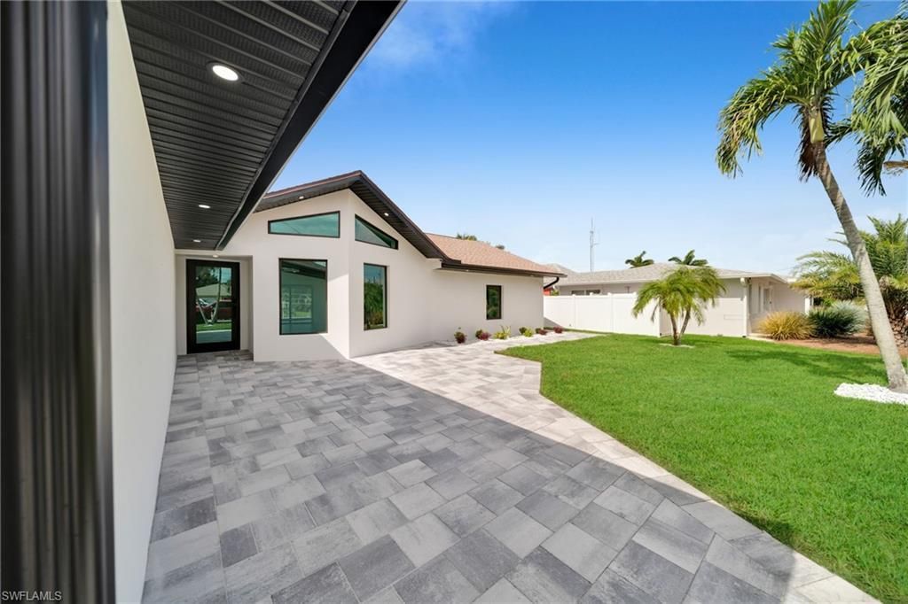 1938 Cornwallis Pkwy, Cape Coral, FL 33904 Photo