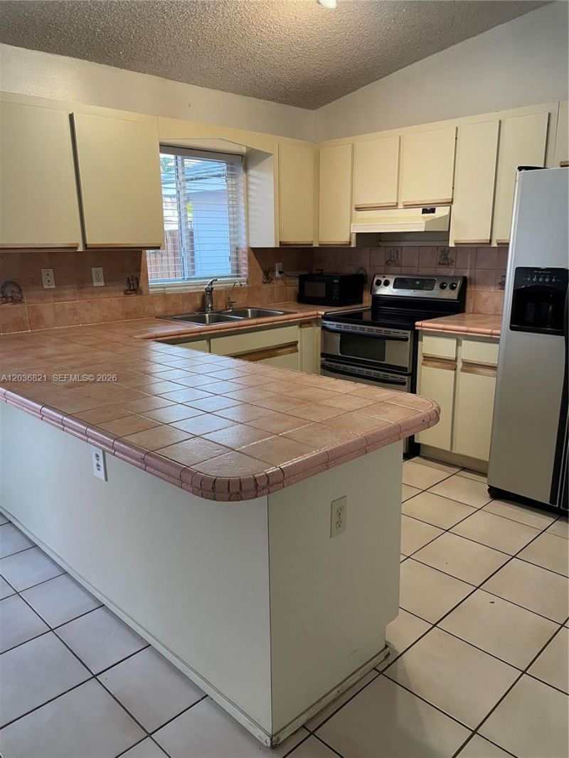 14770 SW 60th St , Miami, FL 33193 Photo