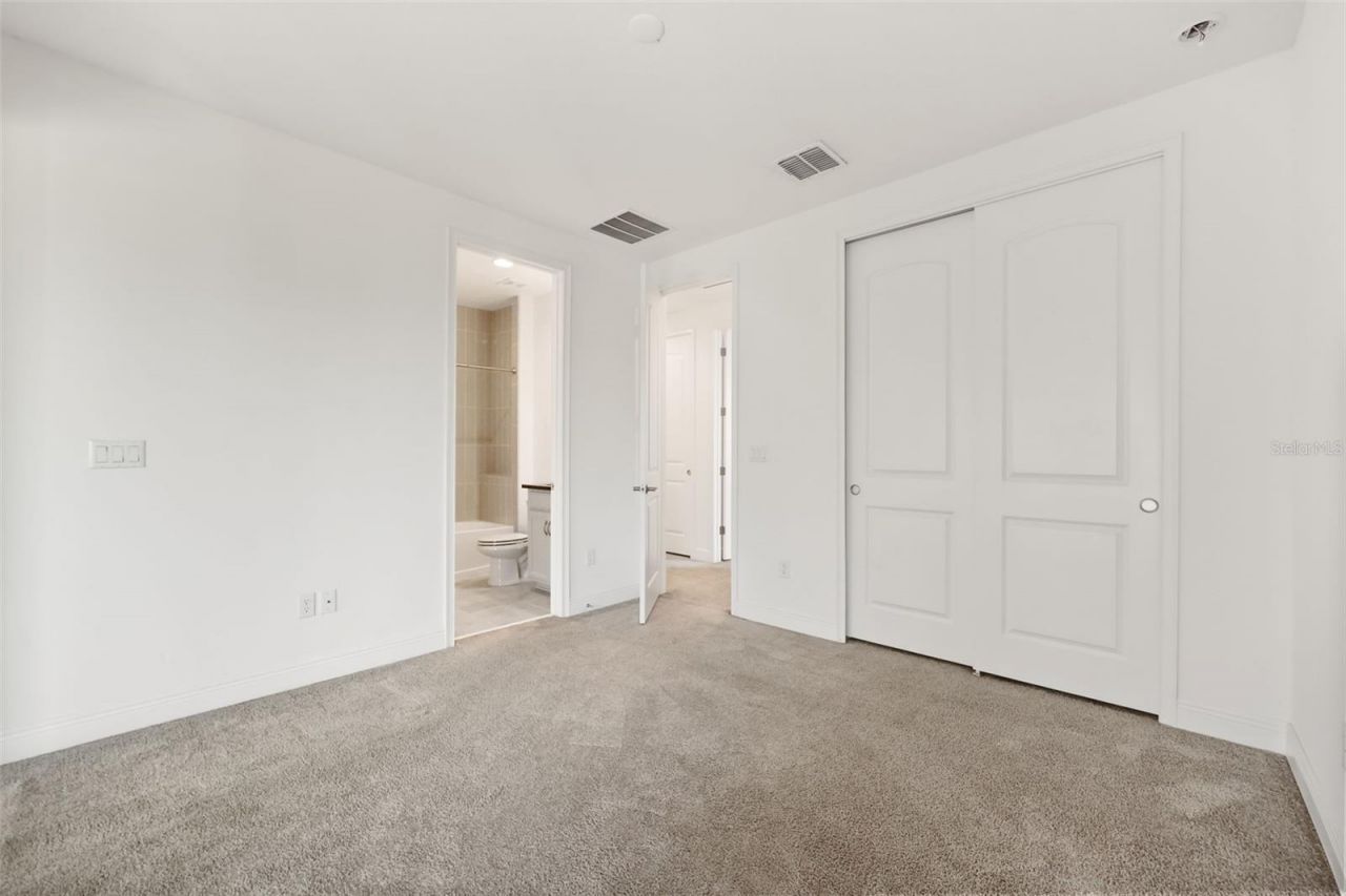 13217 Bromborough Drive, Orlando, FL 32832 Photo
