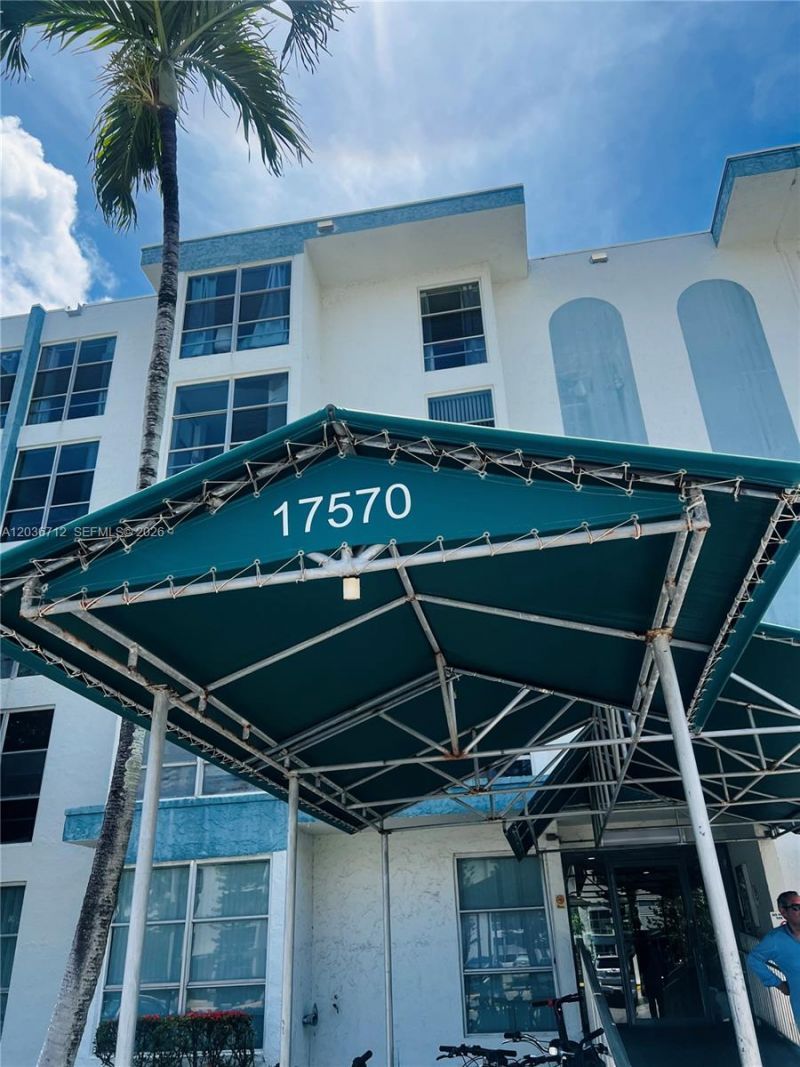 17570 Atlantic Blvd, Unit 206, Sunny Isles Beach, FL 33160 Photo
