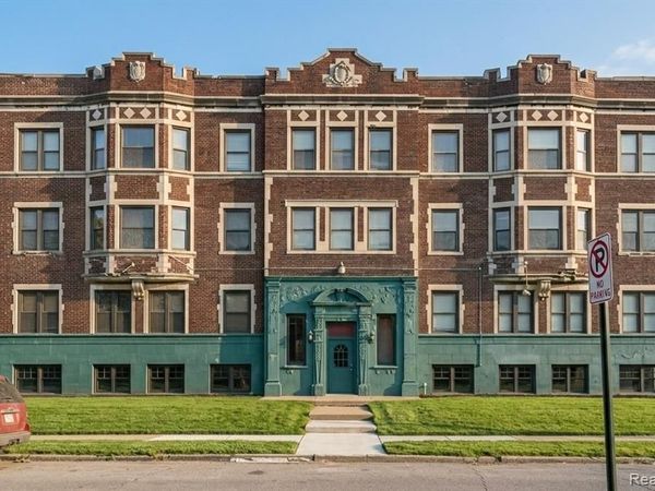 3295 Rochester Street, Detroit, MI 48206