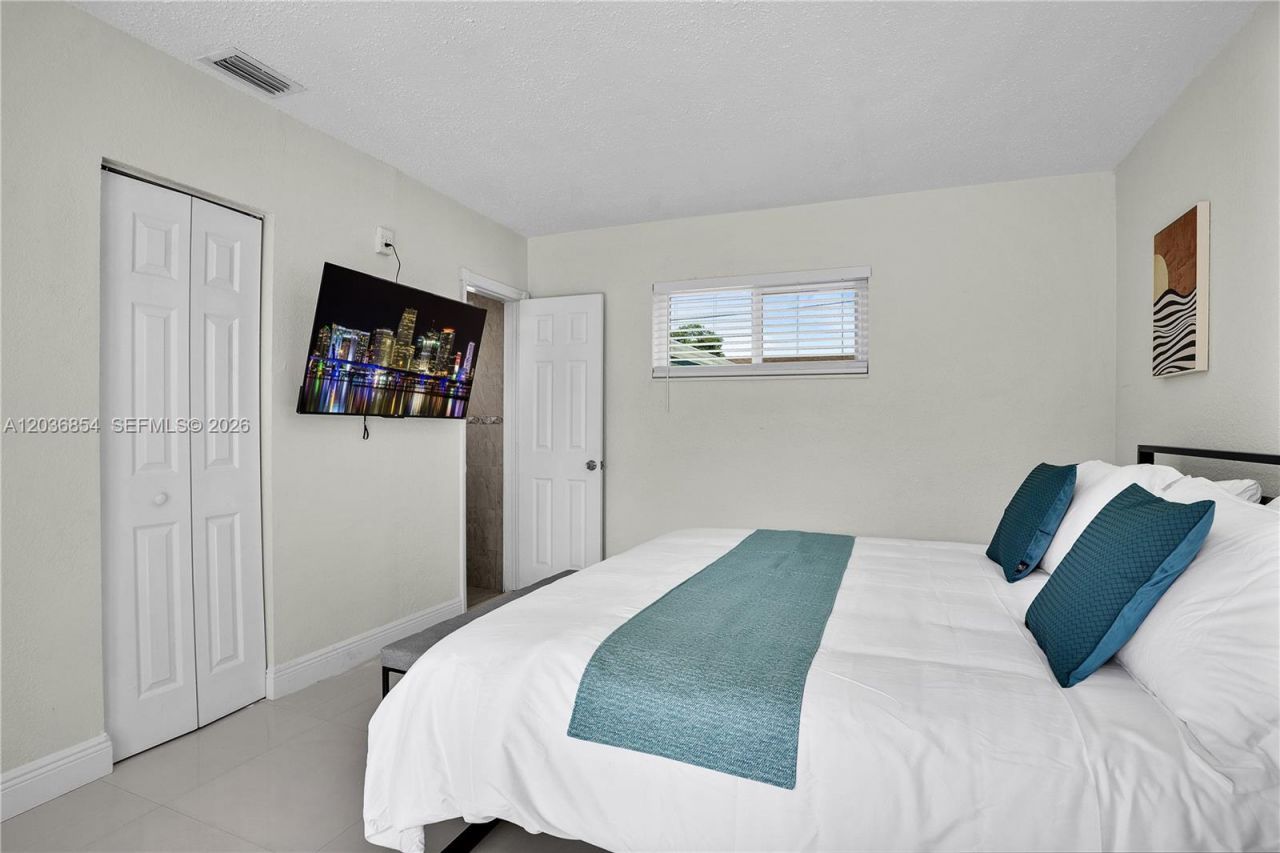 6452 Custer St , Hollywood, FL 33024 Photo