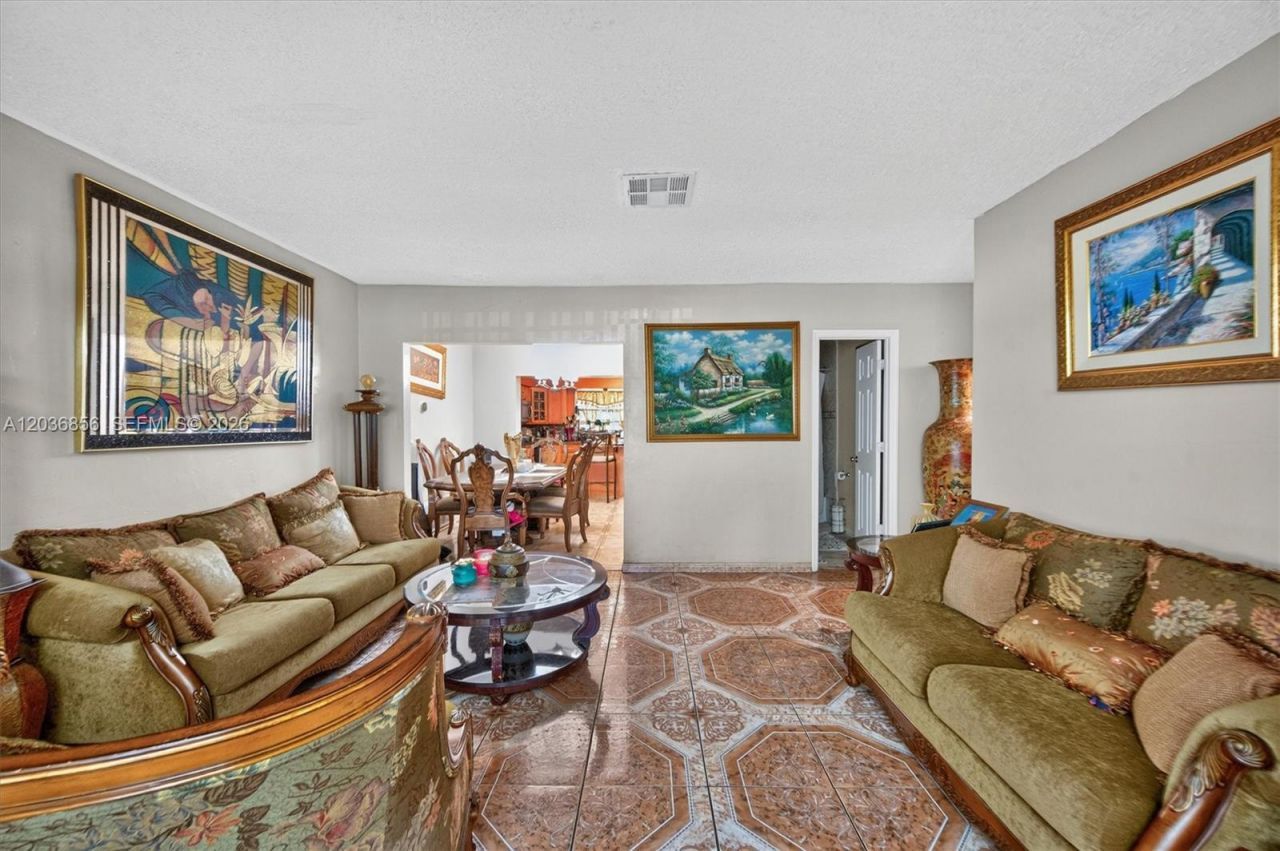 761 NE 139th St , North Miami, FL 33161 Photo