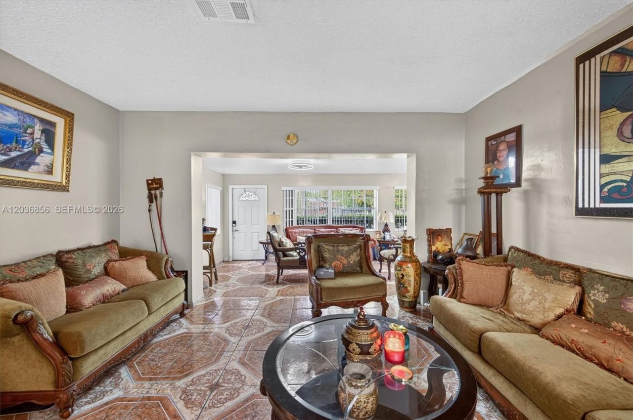 761 NE 139th St , North Miami, FL 33161 Photo