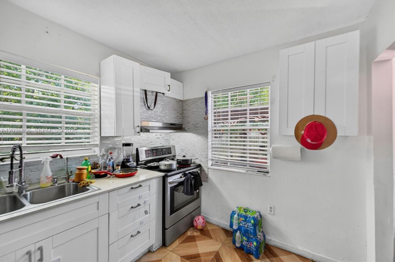 761 NE 139th St , North Miami, FL 33161 Photo