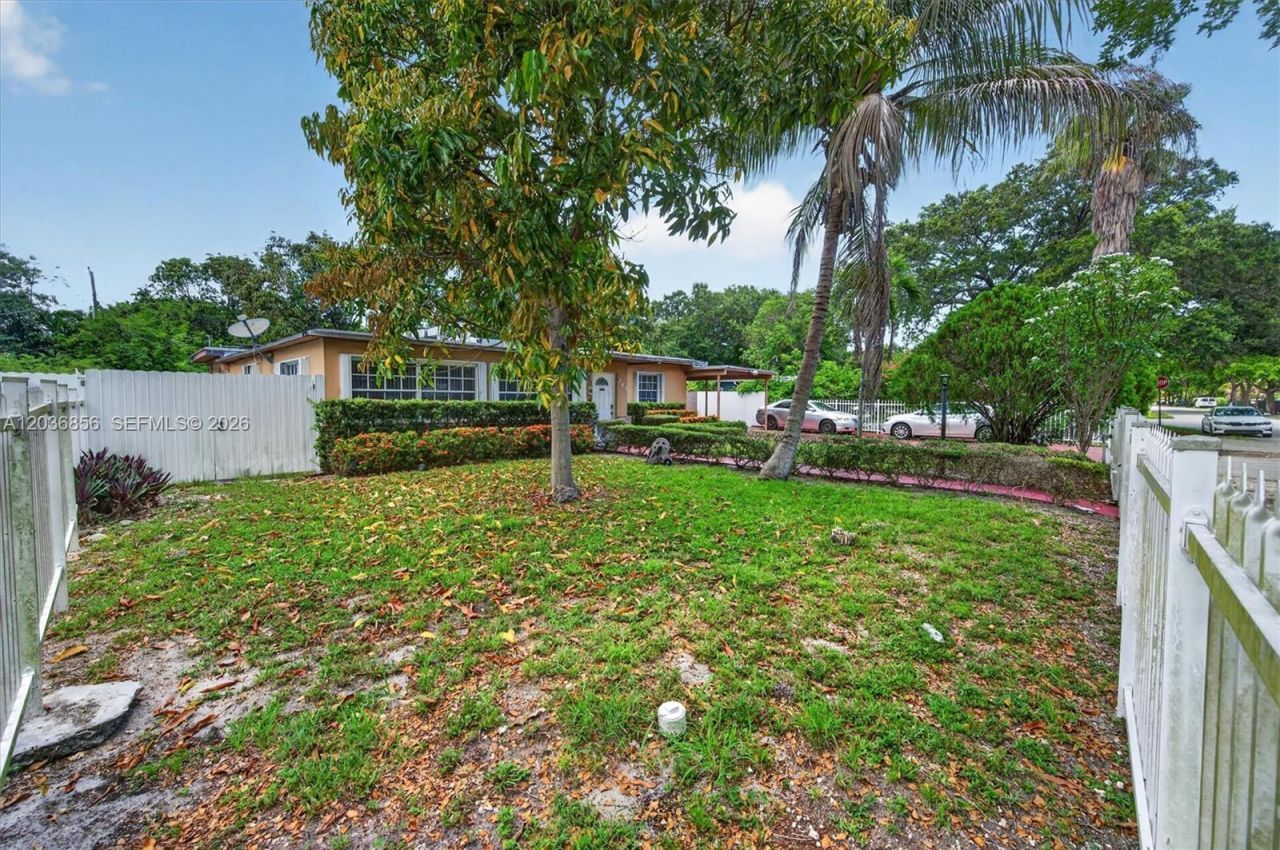 761 NE 139th St , North Miami, FL 33161 Photo