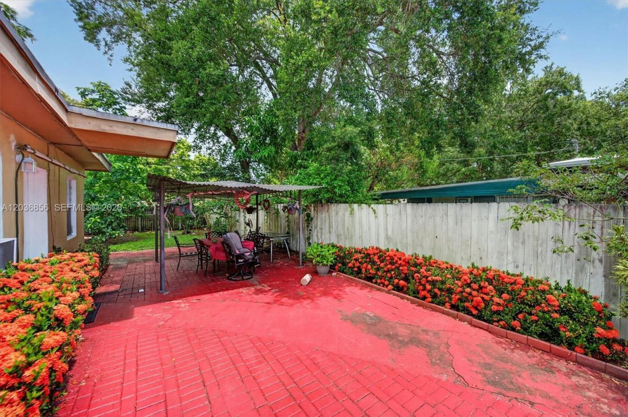 761 NE 139th St , North Miami, FL 33161 Photo